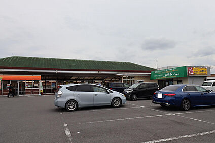 サンユー岩曽店 623m