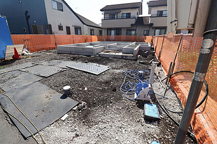 現地写真（基礎工事中）