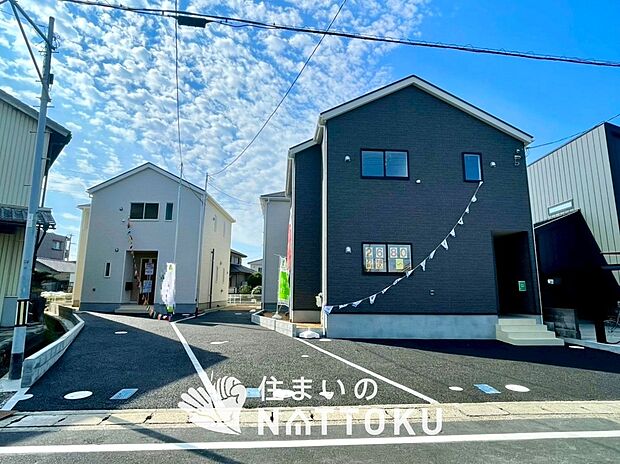 現地写真(街並み)
全3邸
駐車2台可能