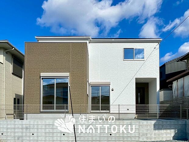 現地写真（外観）
限定１邸
駐車３台可能