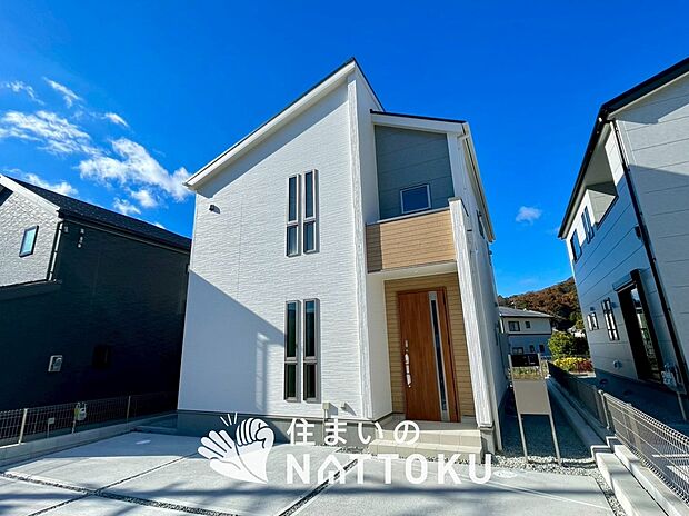 【現地写真（外観）【２号地】】断熱性、気密性を高める工夫で一年中ずっと心地よく暮らせる、高気密・高断熱です。