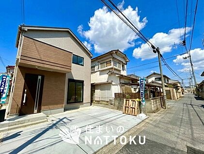 現地写真（前道含む外観）