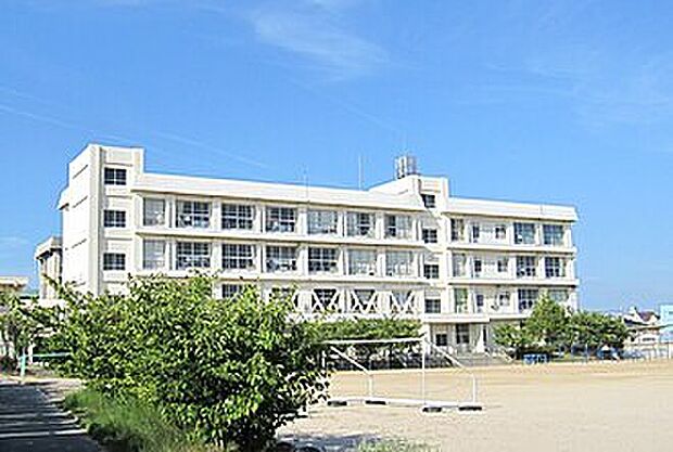 明石市立谷八木小学校（約1,300m）