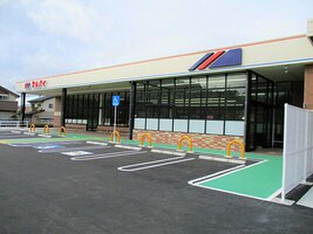 マルアイ三木さつき台店（約1,800m）