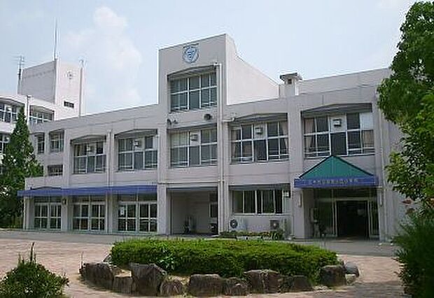 三木市立自由が丘小学校（約1,200m）