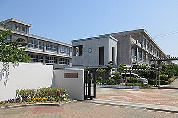姫路市立広嶺中学校（約1,500m）