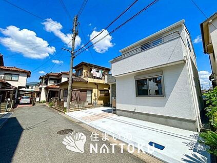 現地写真（前道含む外観）