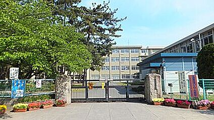 加古川市立浜の宮小学校 600ｍ(徒歩8分)
