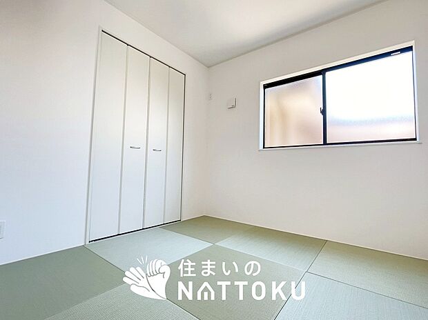 【現地写真(和室)】大壁仕様の新和室。くつろぎの空間です。