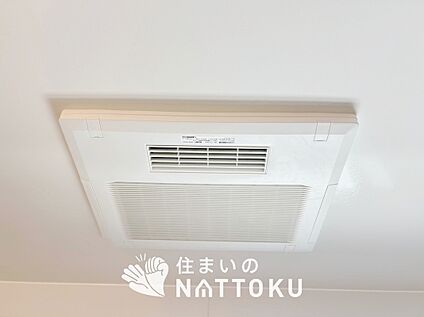 電気式浴室暖房換気乾燥機