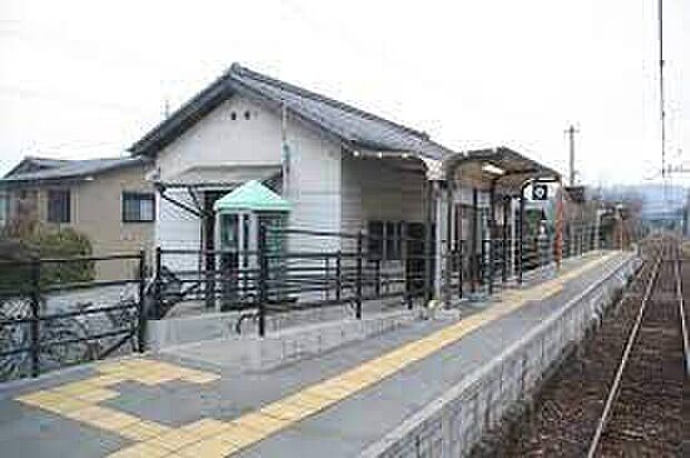 JR加古川線「新西脇駅」(約1,300m)