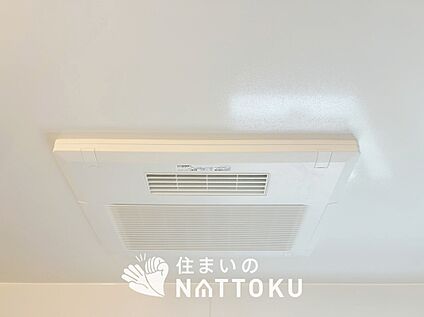 電気式浴室暖房換気乾燥機
