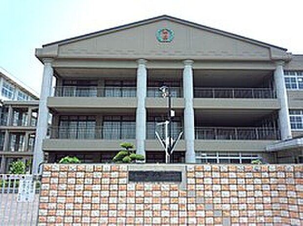 加古川市立氷丘小学校(約900m)