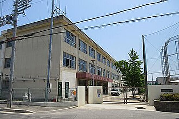 明石市立大久保中学校(約1,600m)