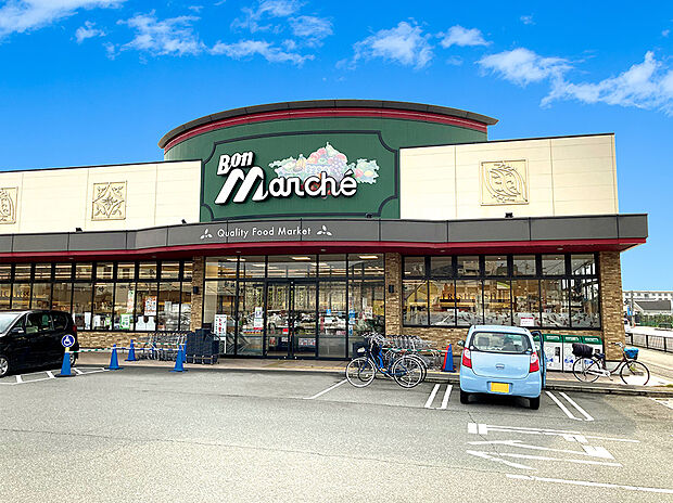 ボンマルシェ英賀保店(約1,400m)