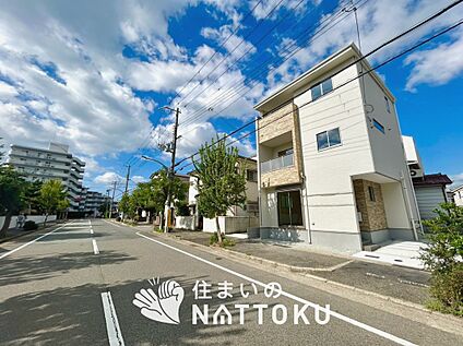 現地写真（前道含む外観）