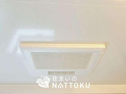 電気式浴室暖房換気乾燥機
