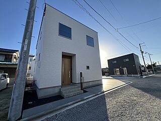 太陽光7.92kW搭載 ZEH住宅 松前町南黒田建売(2) 外観