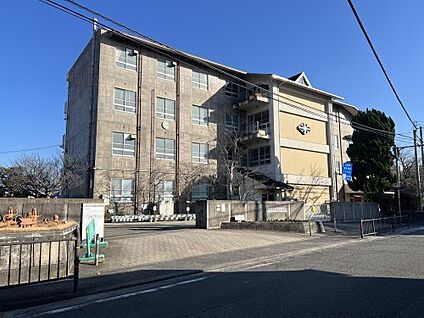 松山市立久米小学校 徒歩550m