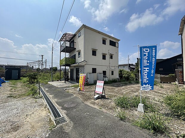 【現地写真】【オンライン対応OK!】
ビデオ通話を活用したご案内も可能です。お仕事などでお忙しい方でも、ご自宅から資料を見ながら物件情報をご確認いただけます。お気軽にご相談ください♪