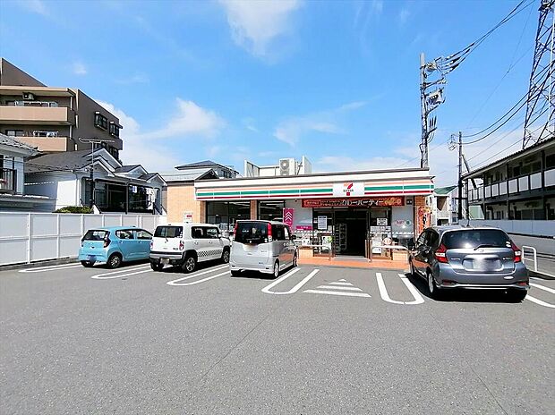 セブンイレブン多摩関戸二丁目店（約1,299m）