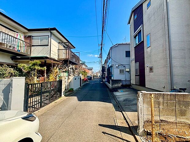 【前面道路含む現地写真】北側4ｍ道路に面しています