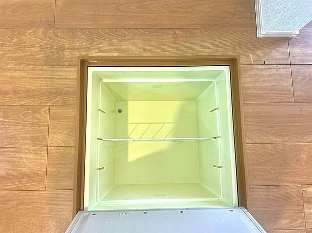 【【床下収納】】キッチンには床下収納つき。キッチンスペースはいつでもスッキリです。