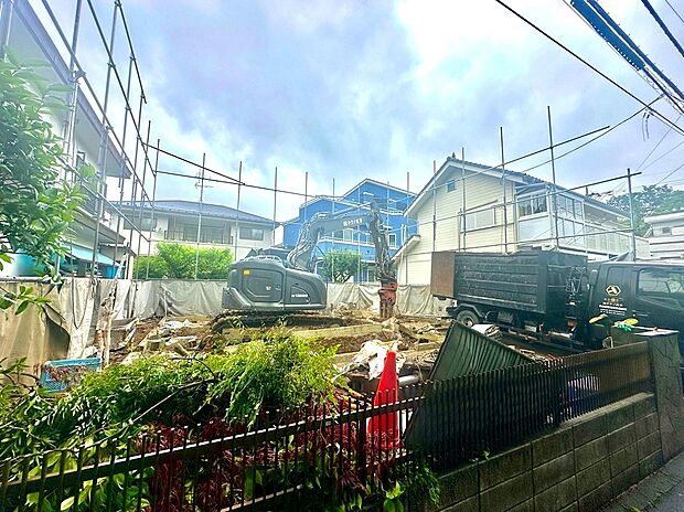 【現地写真】子育てにも嬉しい、緑豊かな自然が広がる閑静な住宅地です。この機会に是非現地をご覧ください。