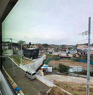 リビングから見える分譲地の景色です！