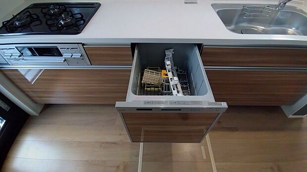 【食器洗い乾燥機】同仕様物件の設備です。実際とは異なる場合があります。