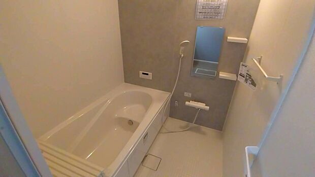 【浴室】同仕様物件の設備・仕様写真です。実際とは異なる場合があります。