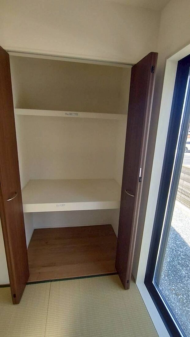 【押し入れ】同仕様物件の設備・仕様写真です。実際とは異なる場合があります。