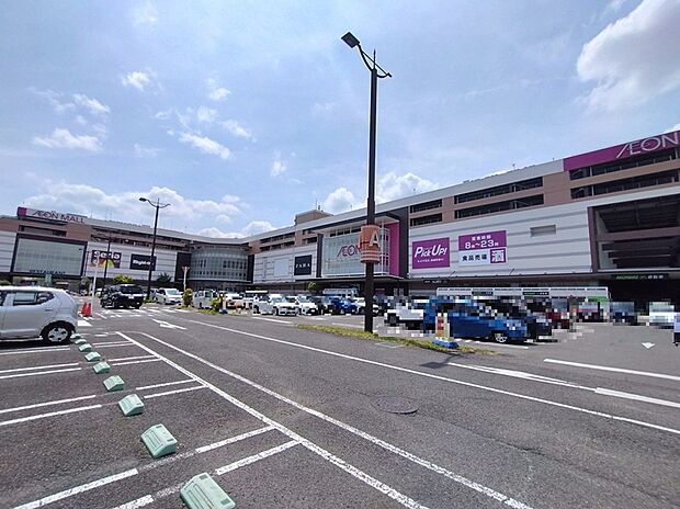 イオンモールナゴヤドーム前店（約1,200m）