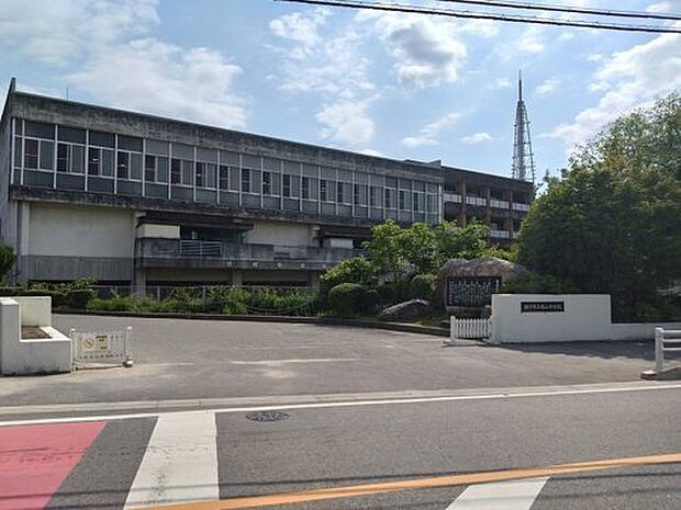 瀬戸市立幡山中学校