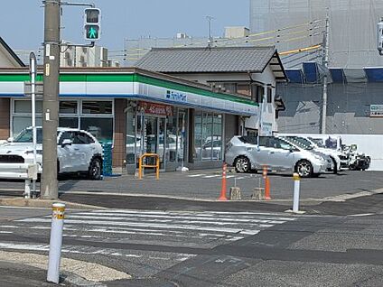 ファミリーマート 徳重店 徒歩160m