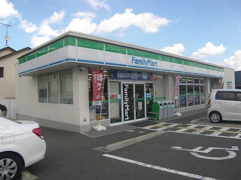 【買い物】ファミリーマート八幡美濃山店