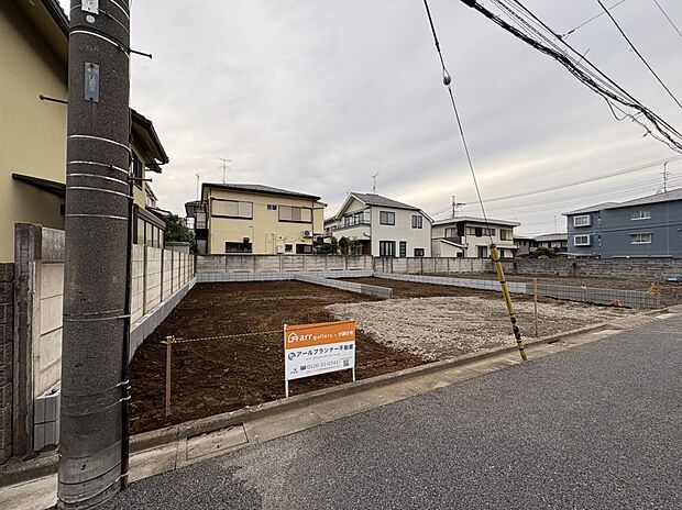 【前面道路含む現地写真】■東側 幅員約4.0ｍ公道に接面