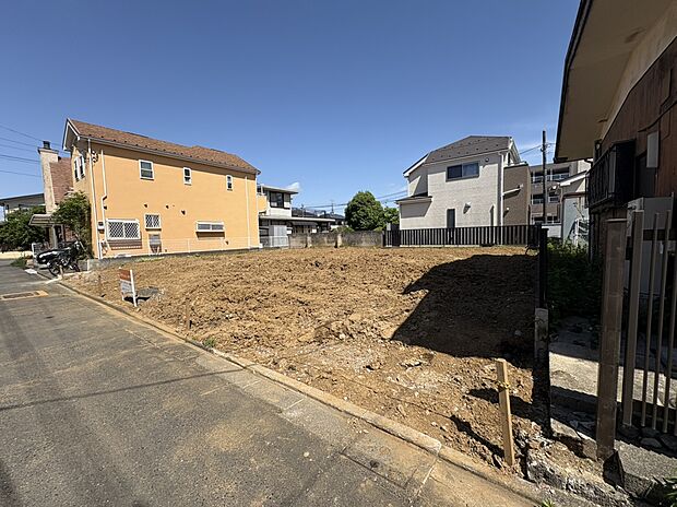 【前面道路含む現地写真】■北西側幅員 約4.5m公道に接面(2026.5月撮影)