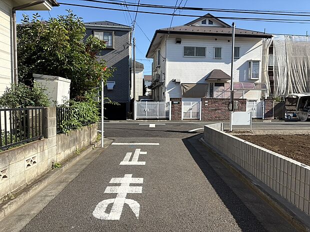 【前面道路含む現地写真】現地(2026年7月)撮影