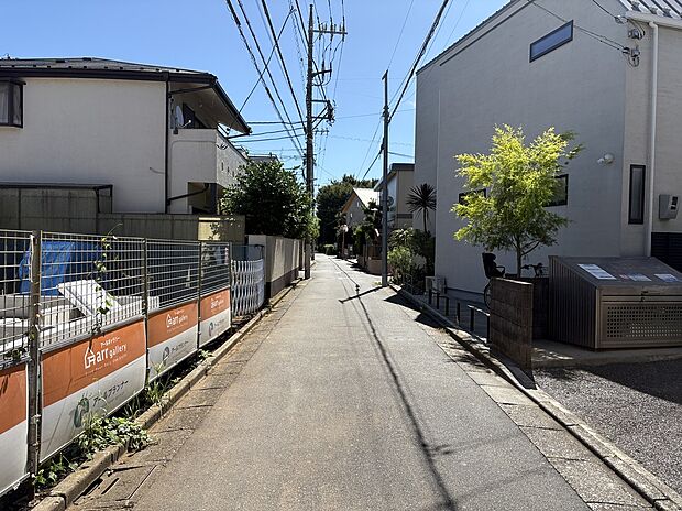 【前面道路含む現地写真】現地（2026年9月）撮影