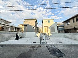 南海高野線「金剛」駅 南海バス乗車17分、バス停「狭山ニュータウンセンター」 徒歩3分