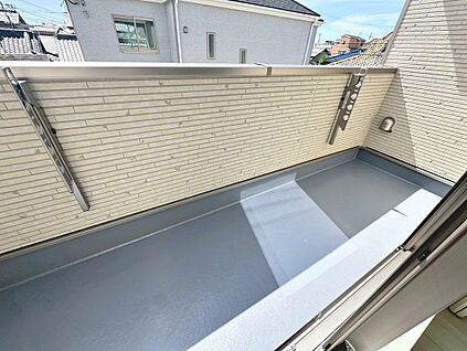 ワイドバルコニー