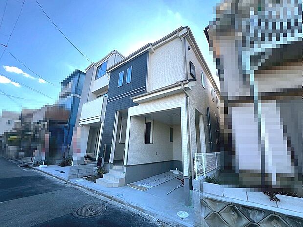 【前面道路を含む現地写真】前面道路約4m!運転の苦手な方も安心ですね!