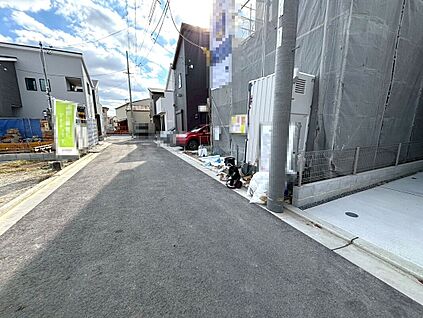 前面道路を含む現地写真