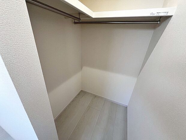 【ウォークインクローゼット】家族の思い出も大切にしまっておけますね！