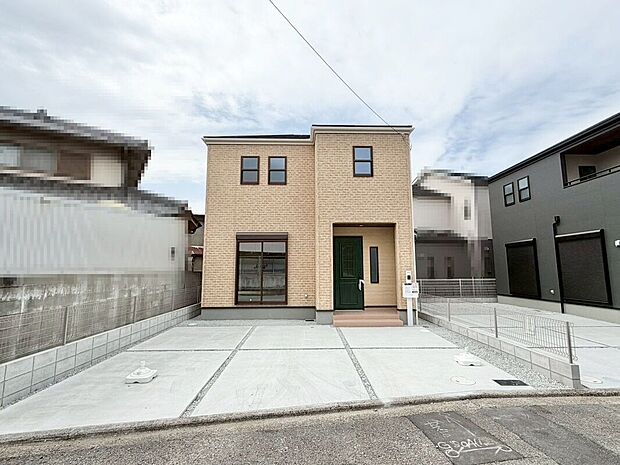 【駐車場(2号棟)】駐車2台可能です!セカンドカーや来客時にも安心ですね♪