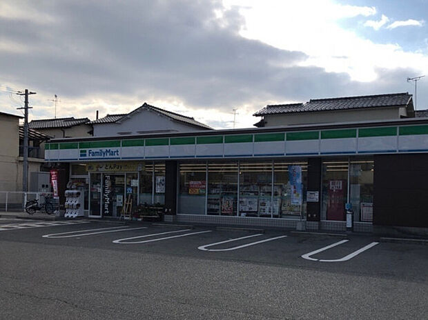 ファミリーマート堺深井中町店