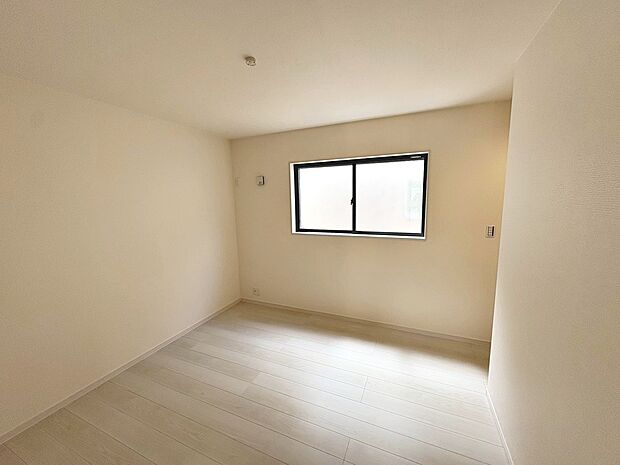 【洋室】◆現地案内会開催中◆もちろん、当日のご連絡でも対応可能です♪ご自宅にお迎えも可能です!