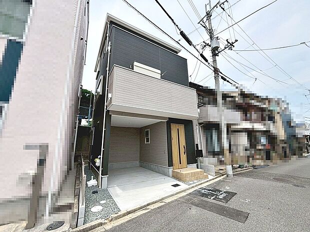 【前面道路を含む現地写真】閑静な住宅街で叶える穏やかな新生活をここで始めませんか♪