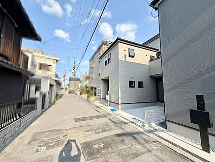 前面道路を含む現地写真